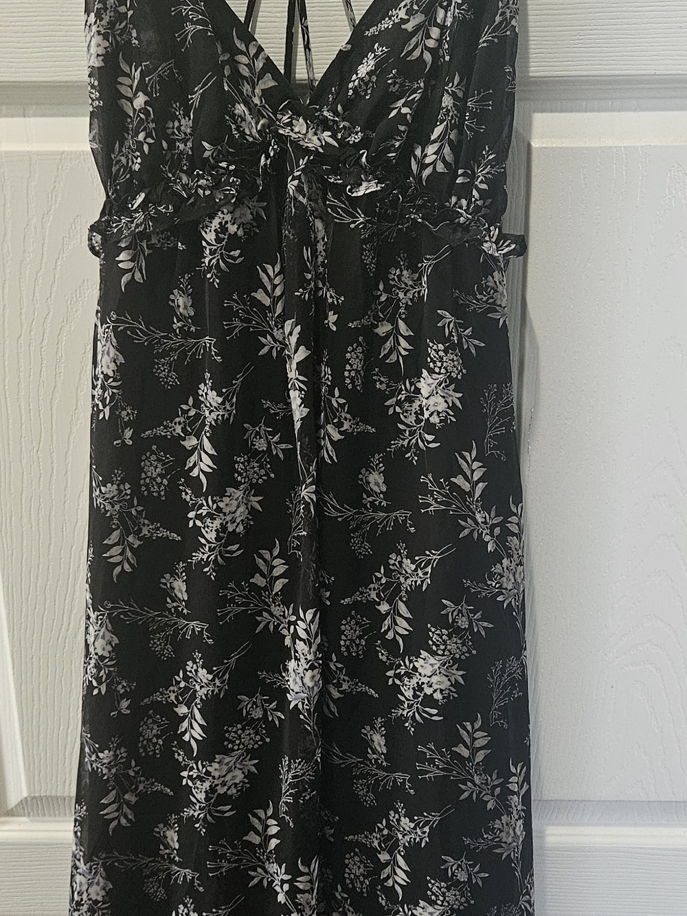 Lulus Make a Mark Black Floral Print Backless Ruffled Maxi Dress - Size LListing